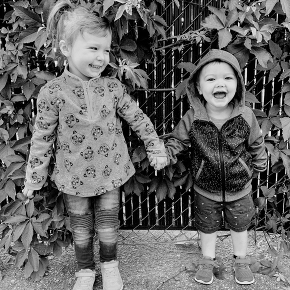 Meet your Posher, HolLee - Picture 10 of 11